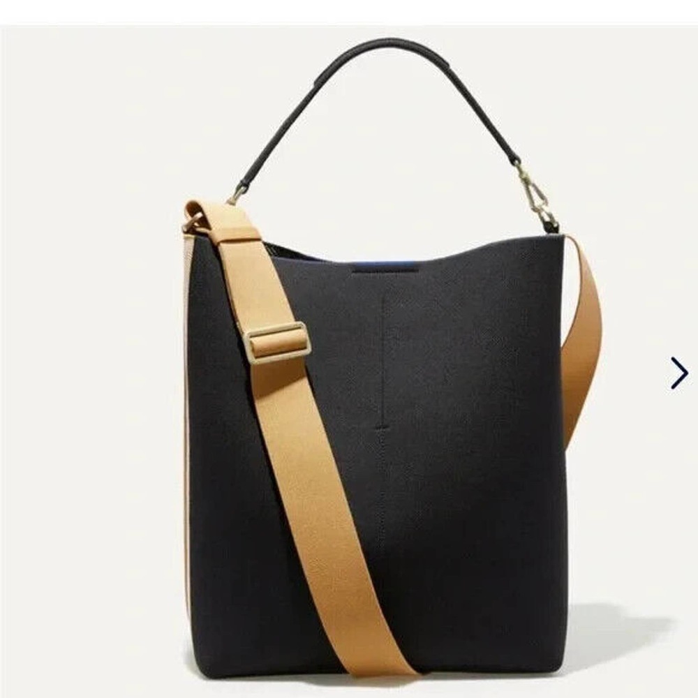 Rothy's The Bucket Bag Ink And Ivory Purse Women's NEW with Tags, bags a…